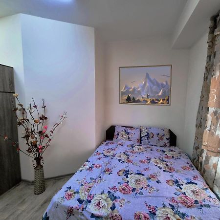 Da! Hotel Бишкек Экстерьер фото
