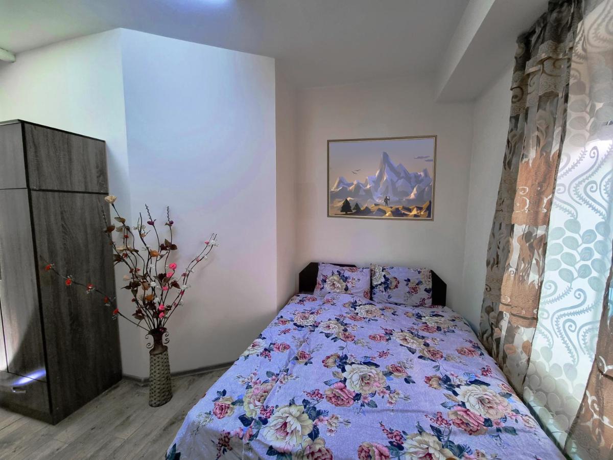 Da! Hotel Бишкек Экстерьер фото