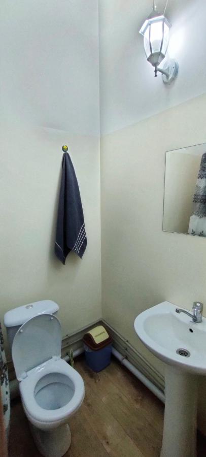 Da! Hotel Бишкек Экстерьер фото